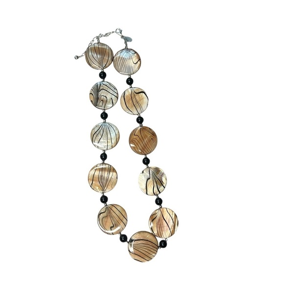 DONNA DRESSLER Sterling Silver Animal Print Dyed Shell mother of Pearl Necklace - Picture 4 of 5